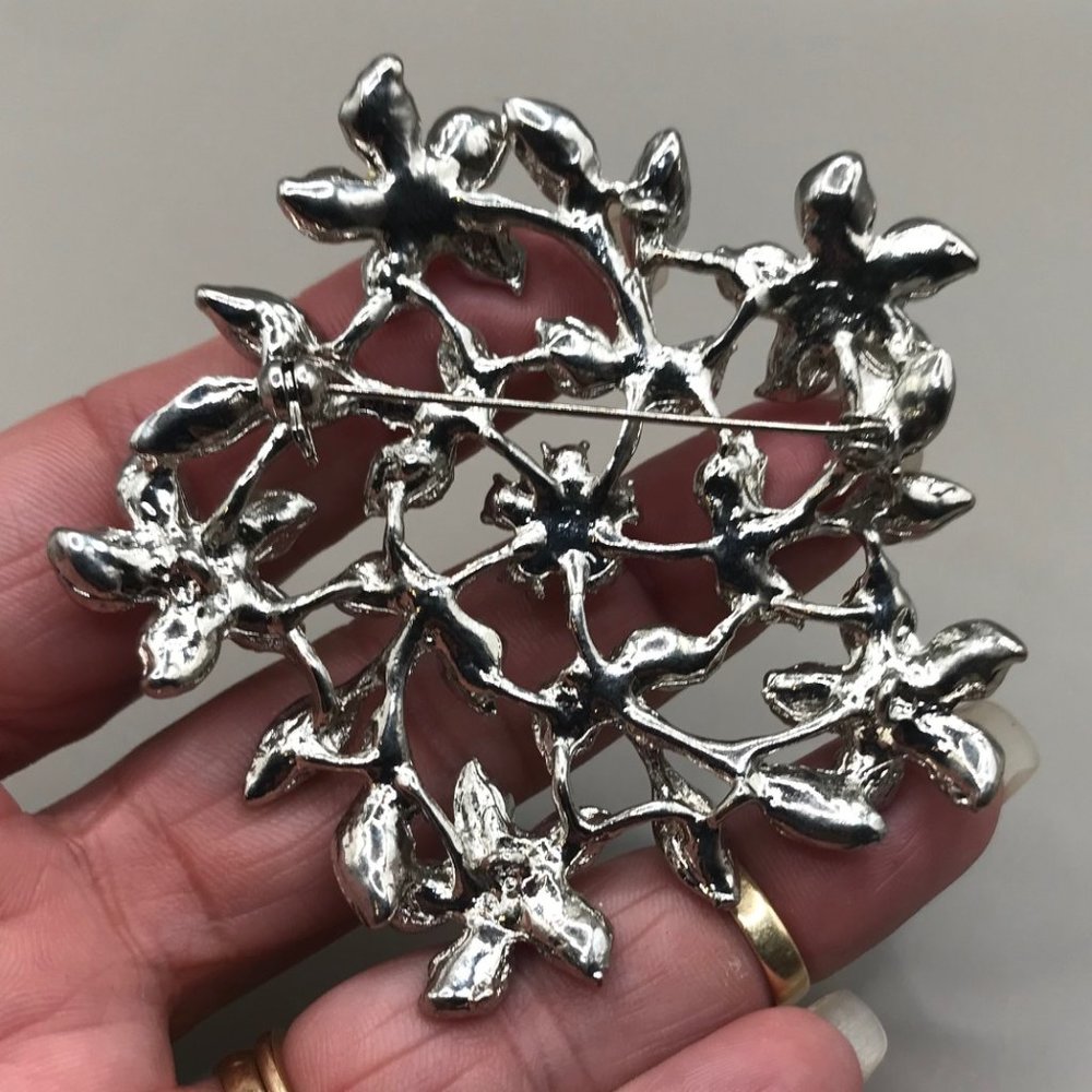 Large Silver-Tone Pinwheel Floral & Rhinestone Brooch - Picture 2 of 5
